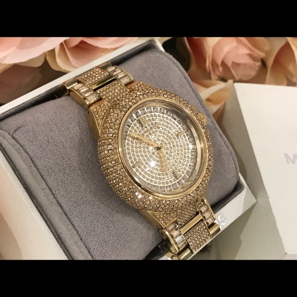 🌷Authentic MICHAEL KORS Gold Watch🌷 - Picture 2 of 8